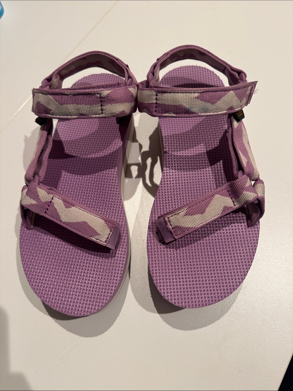 Women's Flatform Universal Sandal - lavender and white - size 7